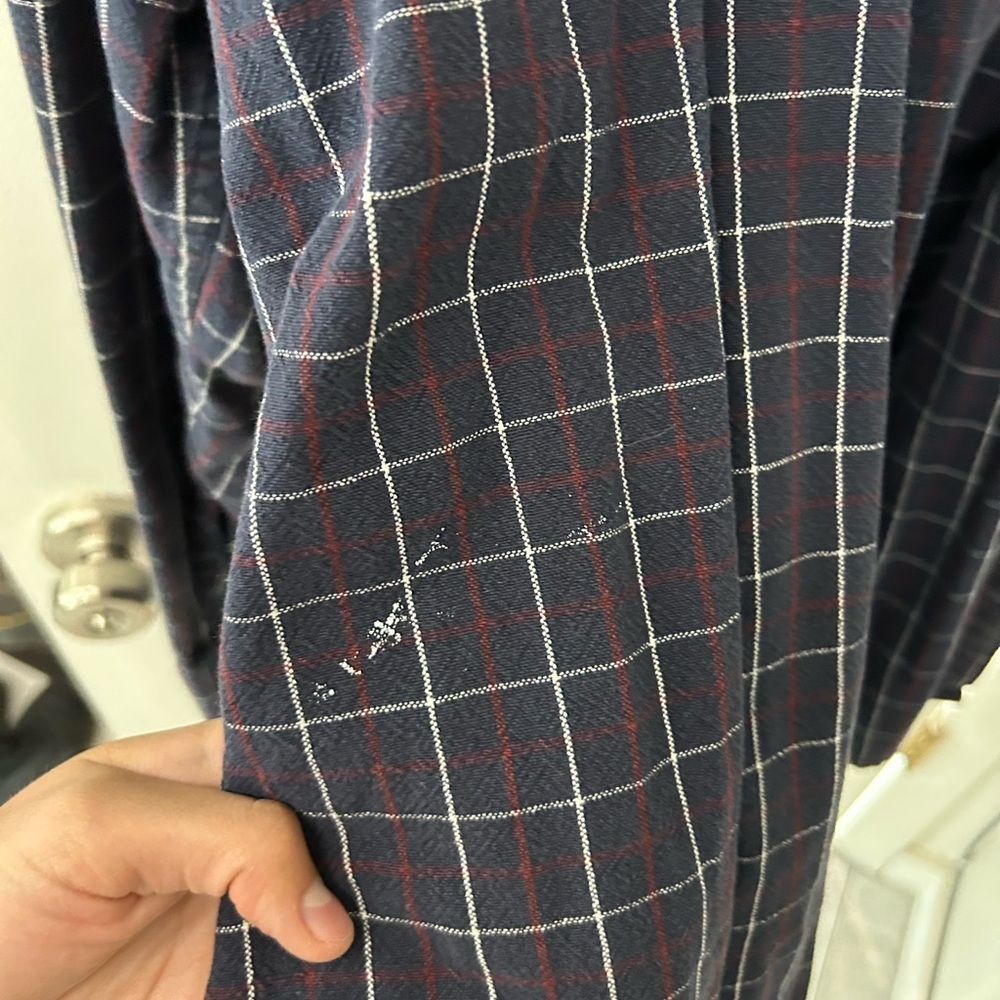 Roundtree & Yorke Plaid Button-Up Shirt - Picture 4 of 4